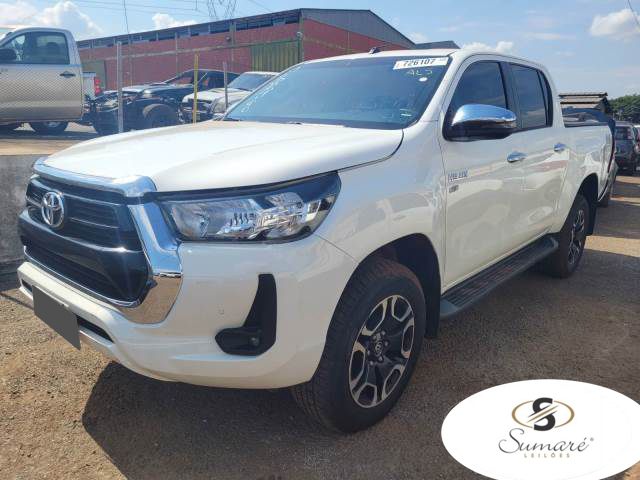 TOYOTA HILUX 2.7 21/21 TOYOTA HILUX 2.7 21/21