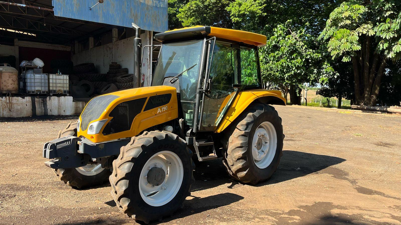 VALTRA A750 4X4 2015 VALTRA A750 4X4 2015