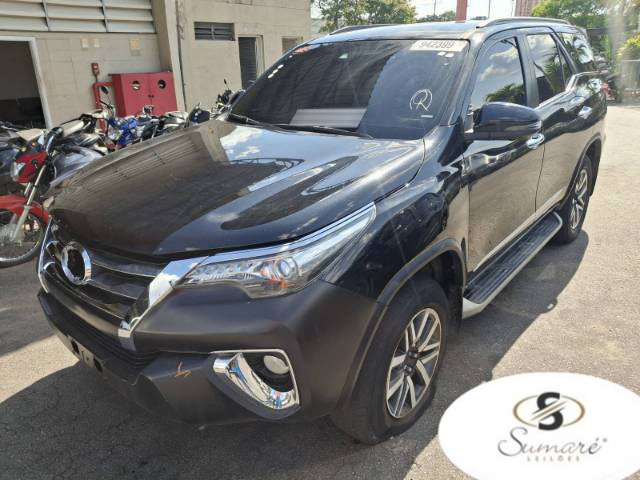 TOYOTA SW4 2.8 22/22