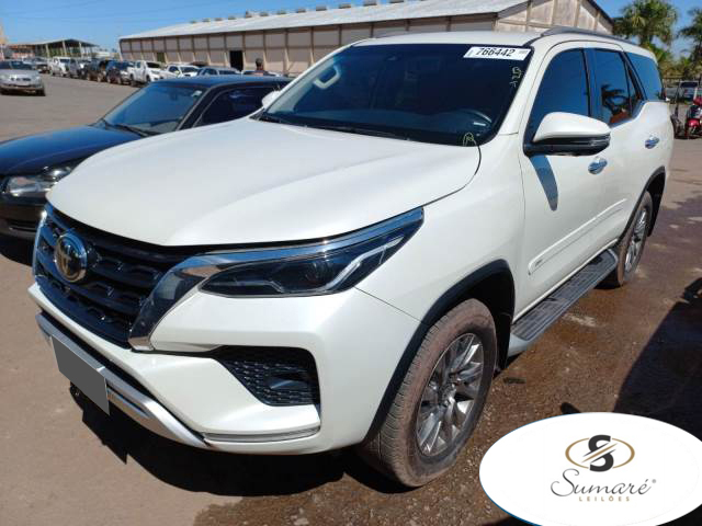 TOYOTA SW4 2.8 21/22 TOYOTA SW4 2.8 21/22